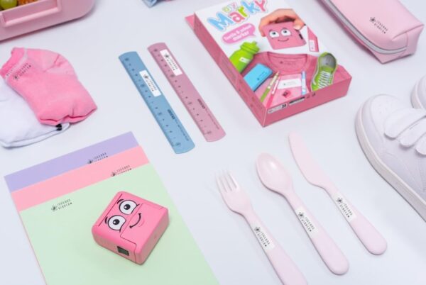 DIY MARKY - Customizable Stamp for Kids | for Clothing and Children's Items | Includes Ink for up to 1000 Impressions | Suitable for All Surfaces | Complete Kit with Labels and Iron-on Tape (Pink) – Image 2
